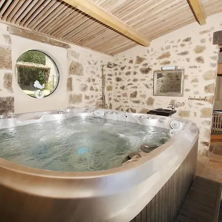 Le Clos De Lapras Roiffieux
